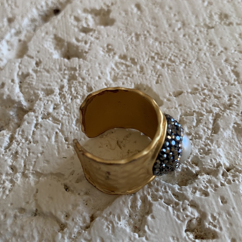 Pearl Ring With Bling Adjustable Ring. - image 2